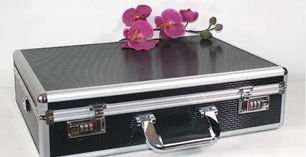 廠家直銷公文箱、電腦箱與鋁箱 批發(fā)價(jià)格與產(chǎn)品詳解